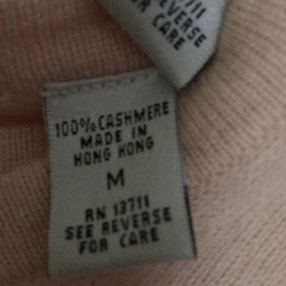 Valerie Stevens cashmere sweater and vest size medium in peach color. - Picture 7 of 12